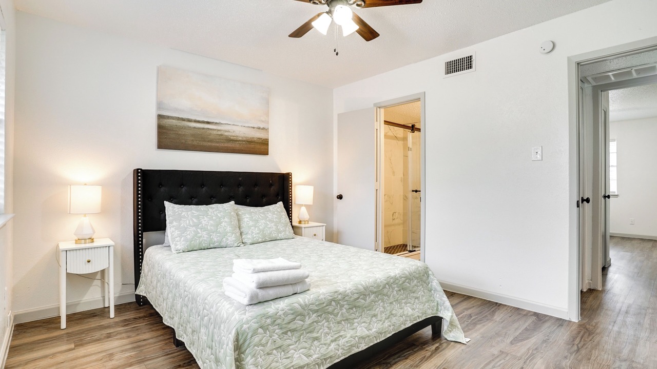 Photo of Bedroom in West Arlington
