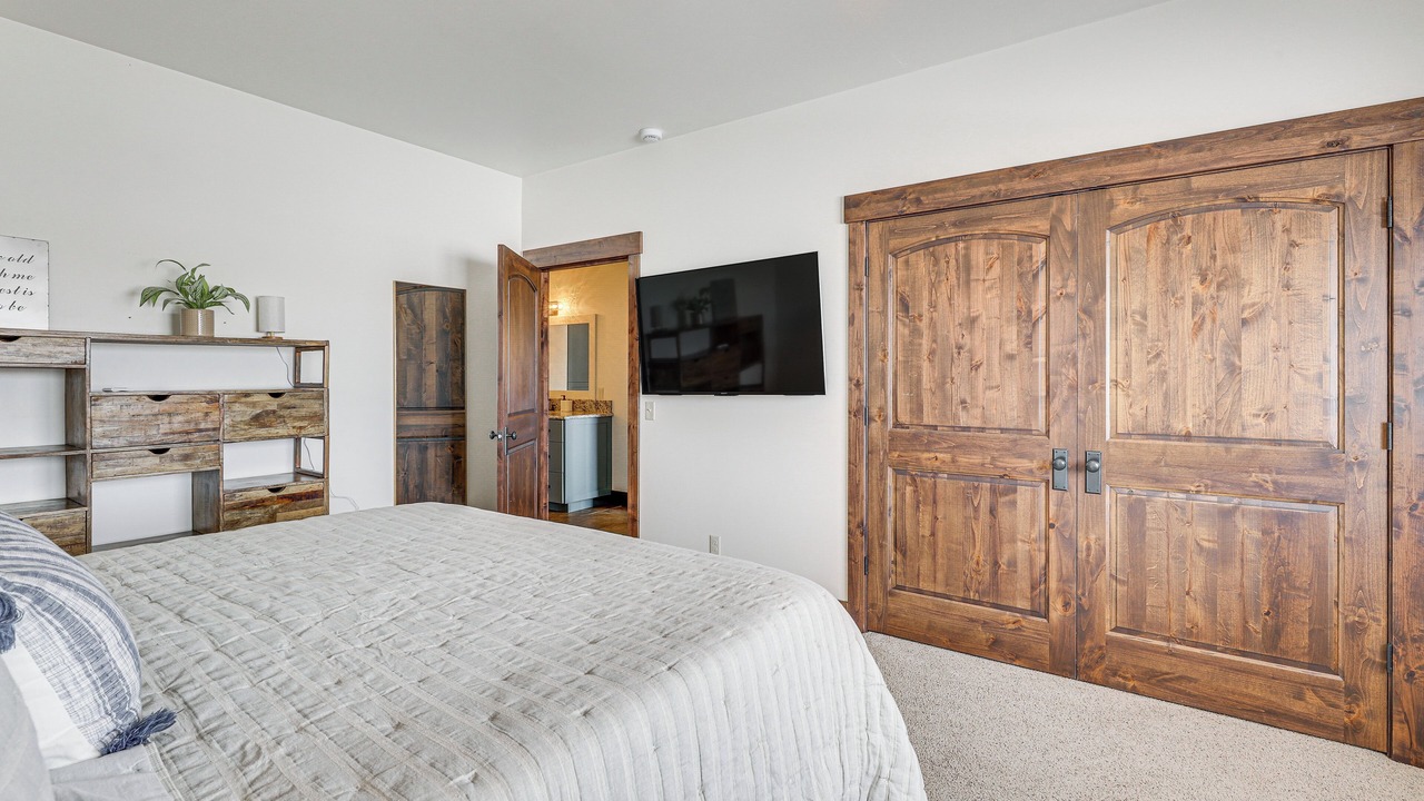 Photo of Bedroom in Gunnison