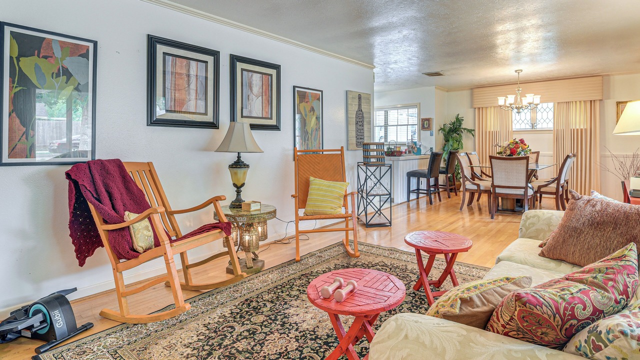 Photo of Bedroom in Willow Meadows/Willowbend Area