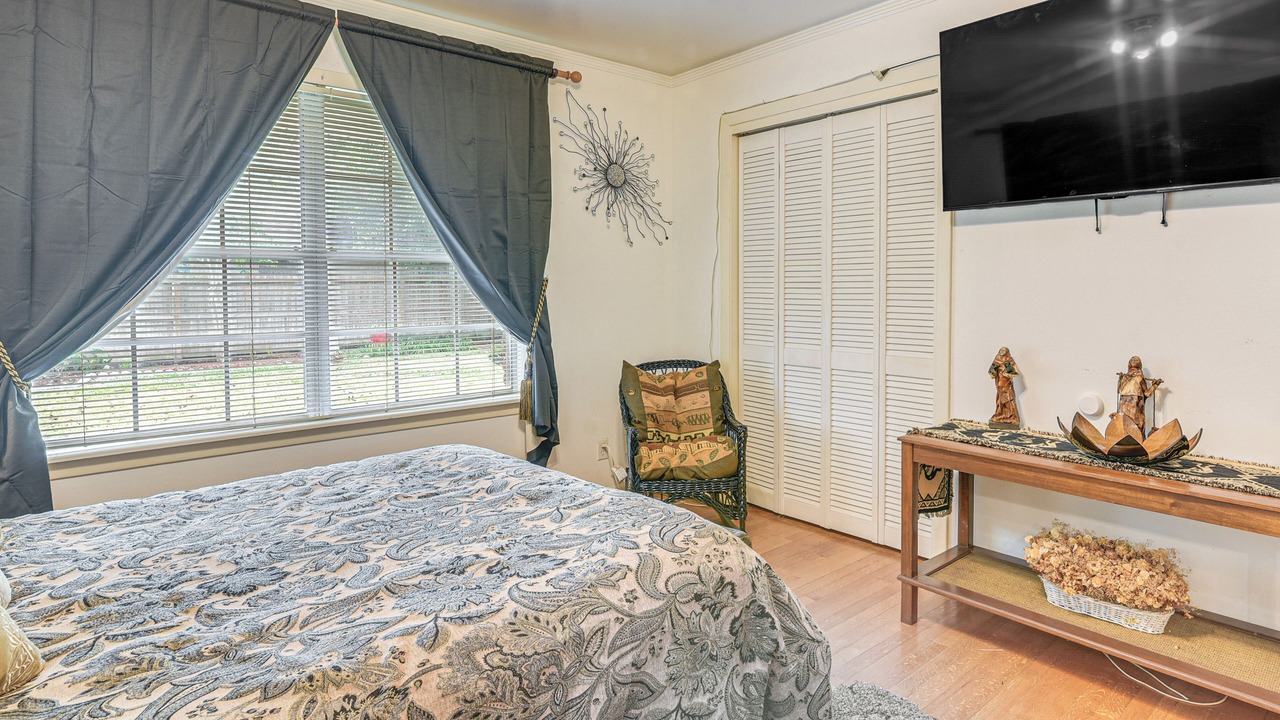 Photo of Bedroom in Willow Meadows/Willowbend Area