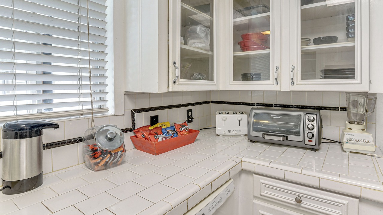 Photo of Kitchen in Willow Meadows/Willowbend Area