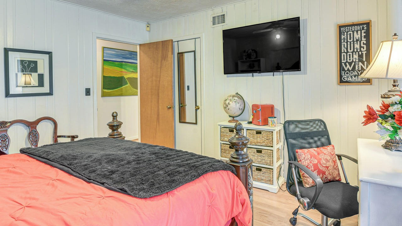 Photo of Bedroom in Willow Meadows/Willowbend Area