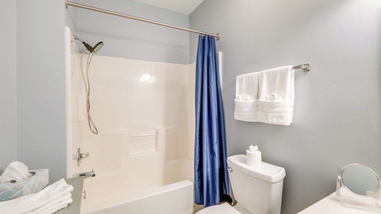 Photo of Bathroom in Huddleston