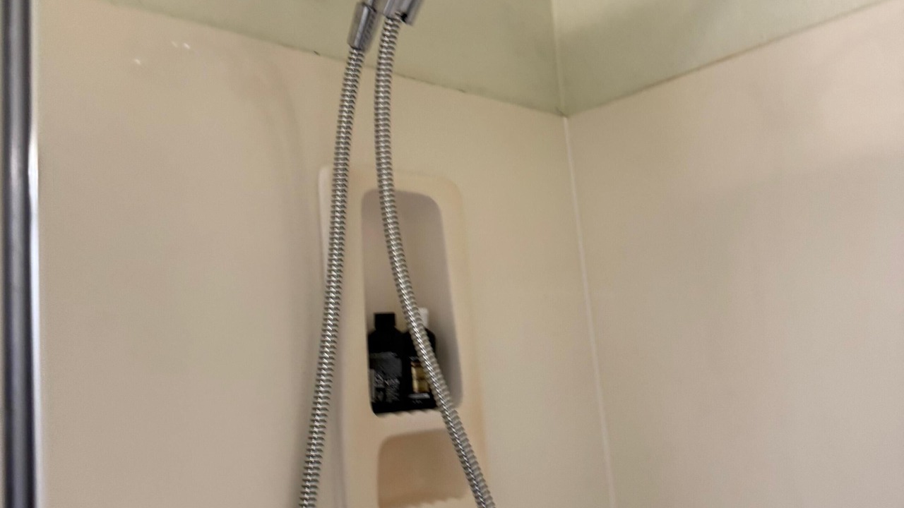 Photo of Bathroom in Foothills Reserve