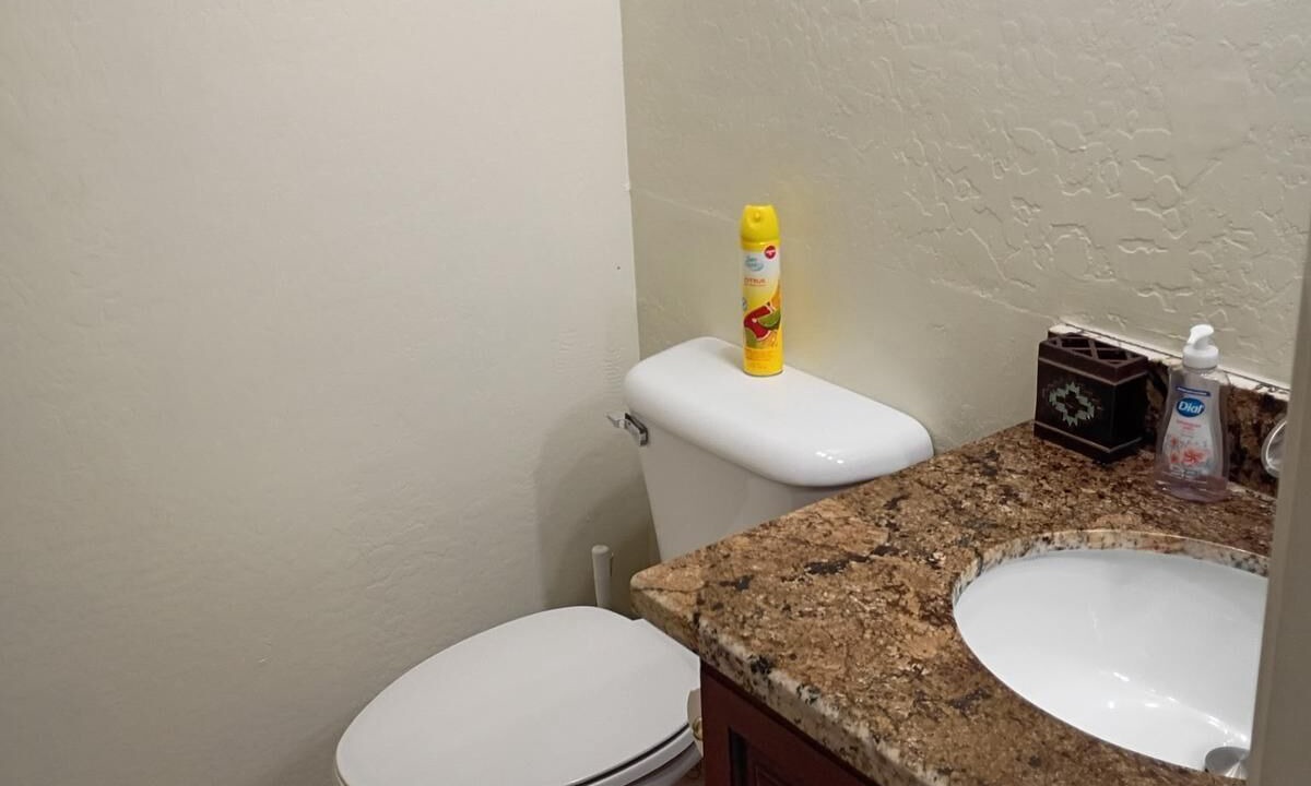 Photo of Bathroom in Foothills Reserve