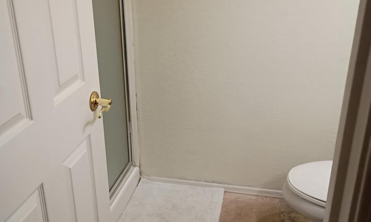 Photo of Bathroom in Foothills Reserve
