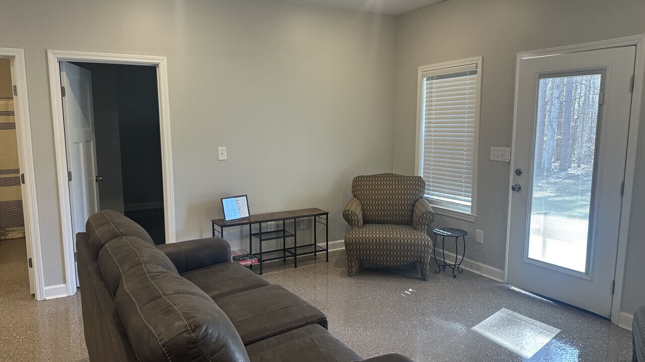 Photo of Livingroom in Lexington