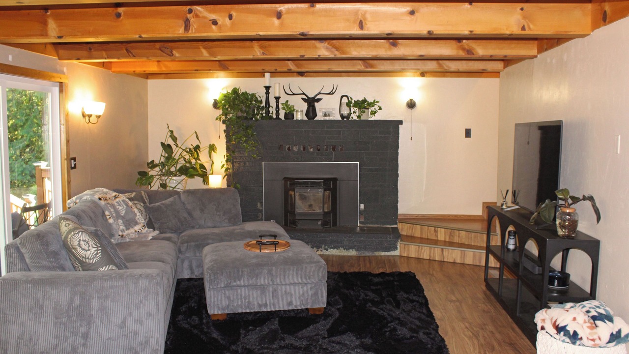 Photo of Livingroom in Silver Creek