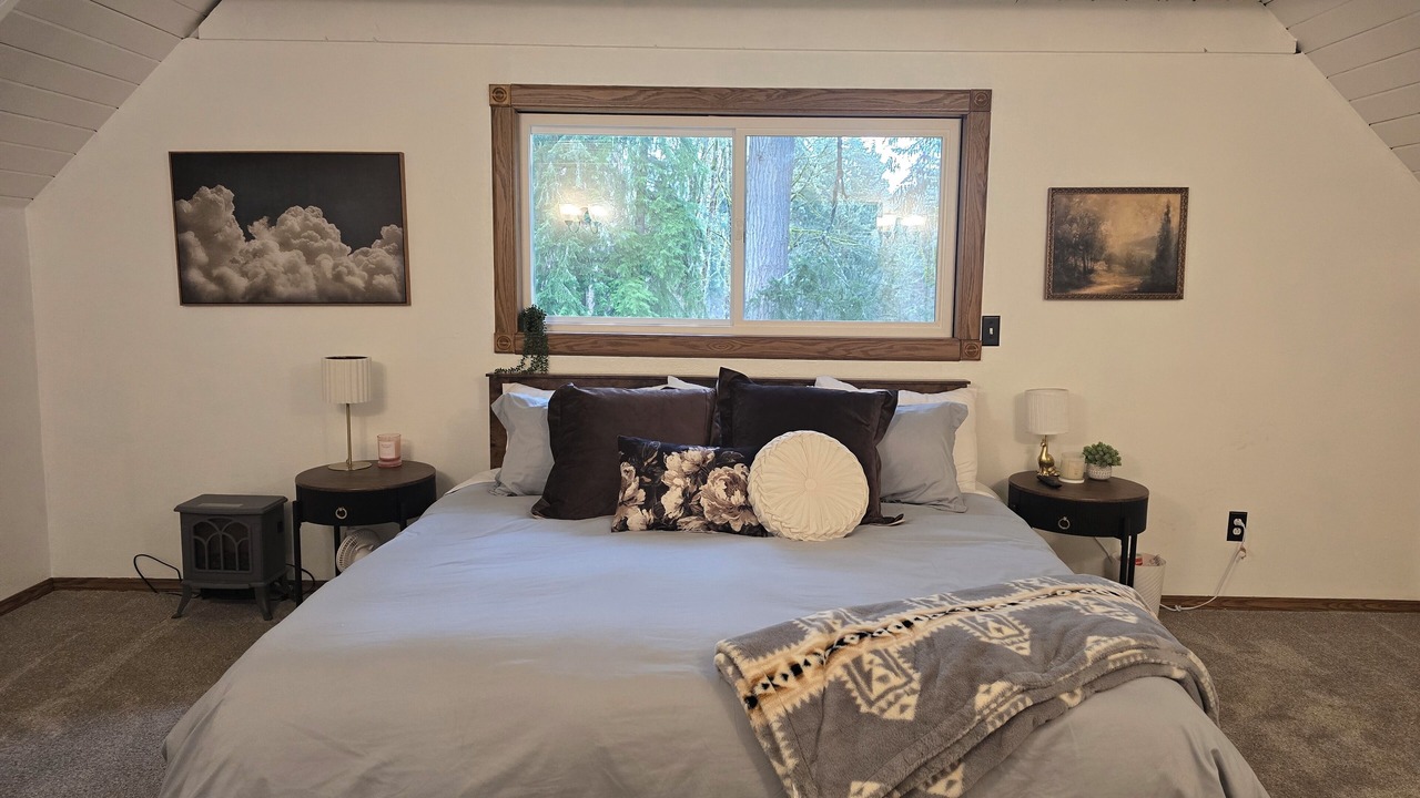 Photo of Bedroom in Silver Creek
