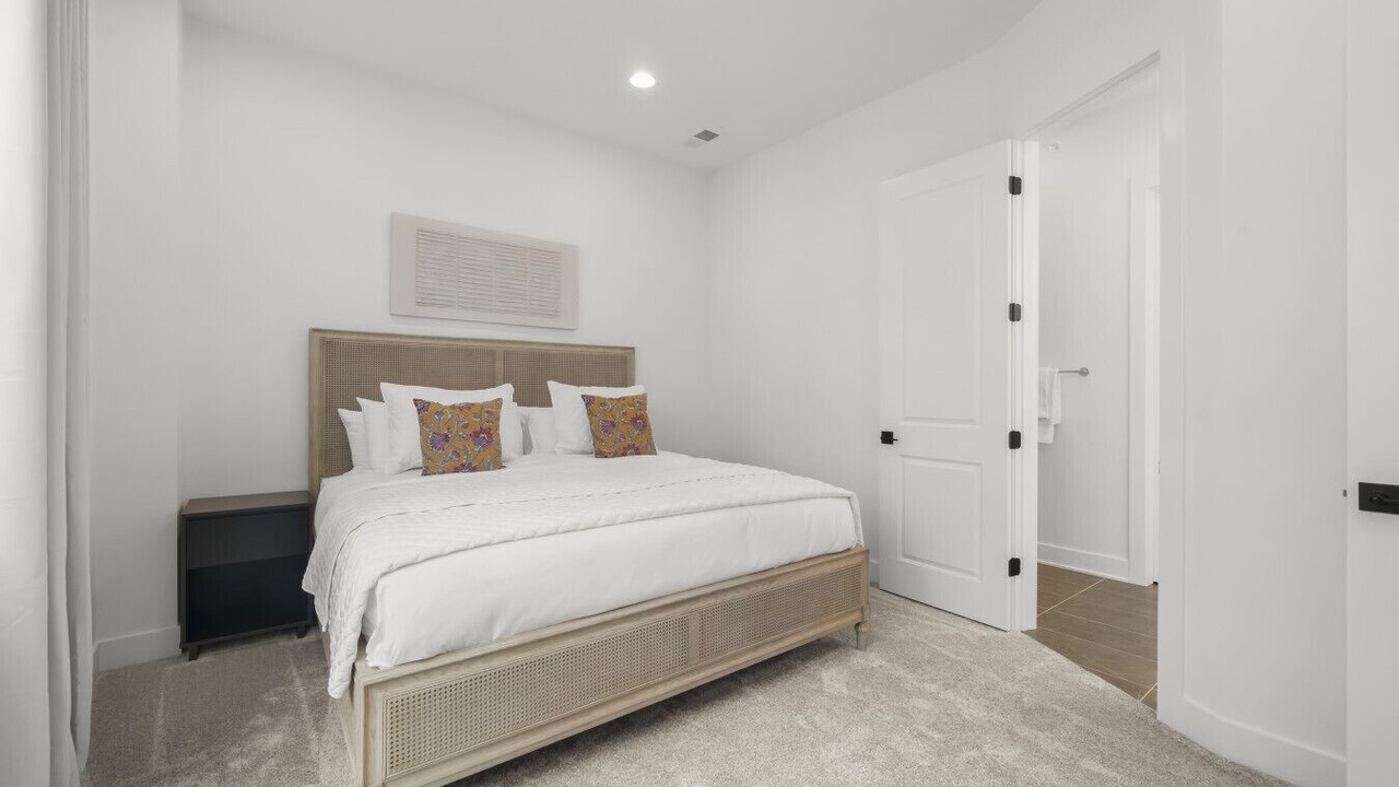 Photo of Bedroom in Oakley