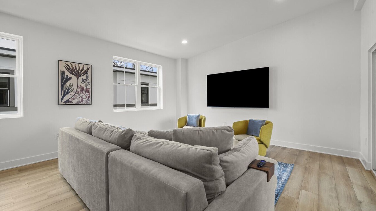 Photo of Livingroom in Oakley