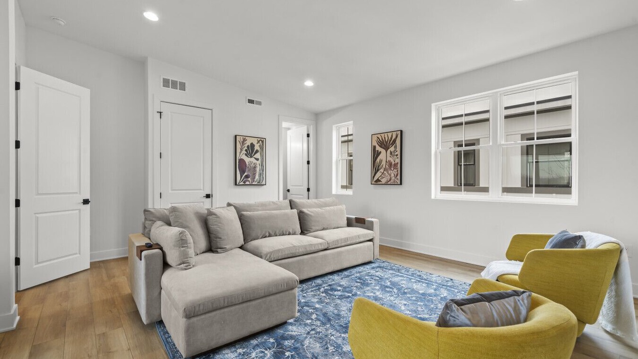 Photo of Livingroom in Oakley