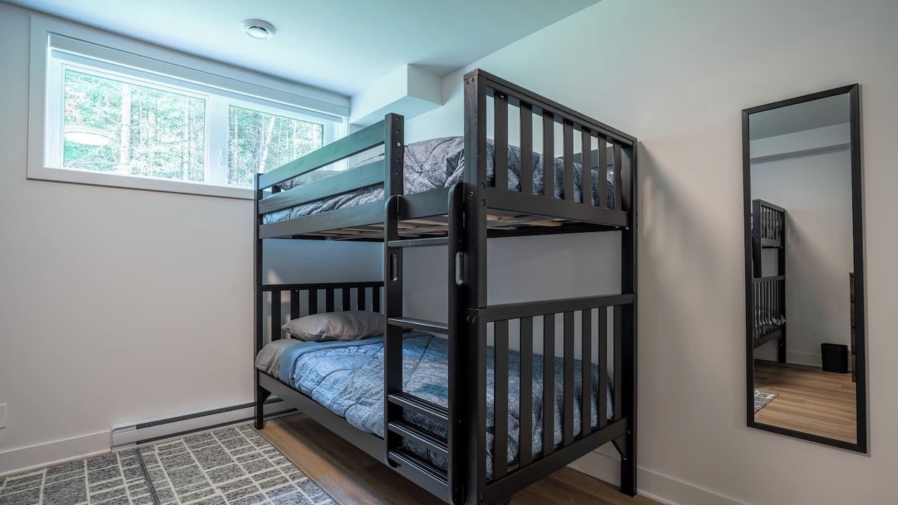 Photo of Bedroom in Lac-Swell