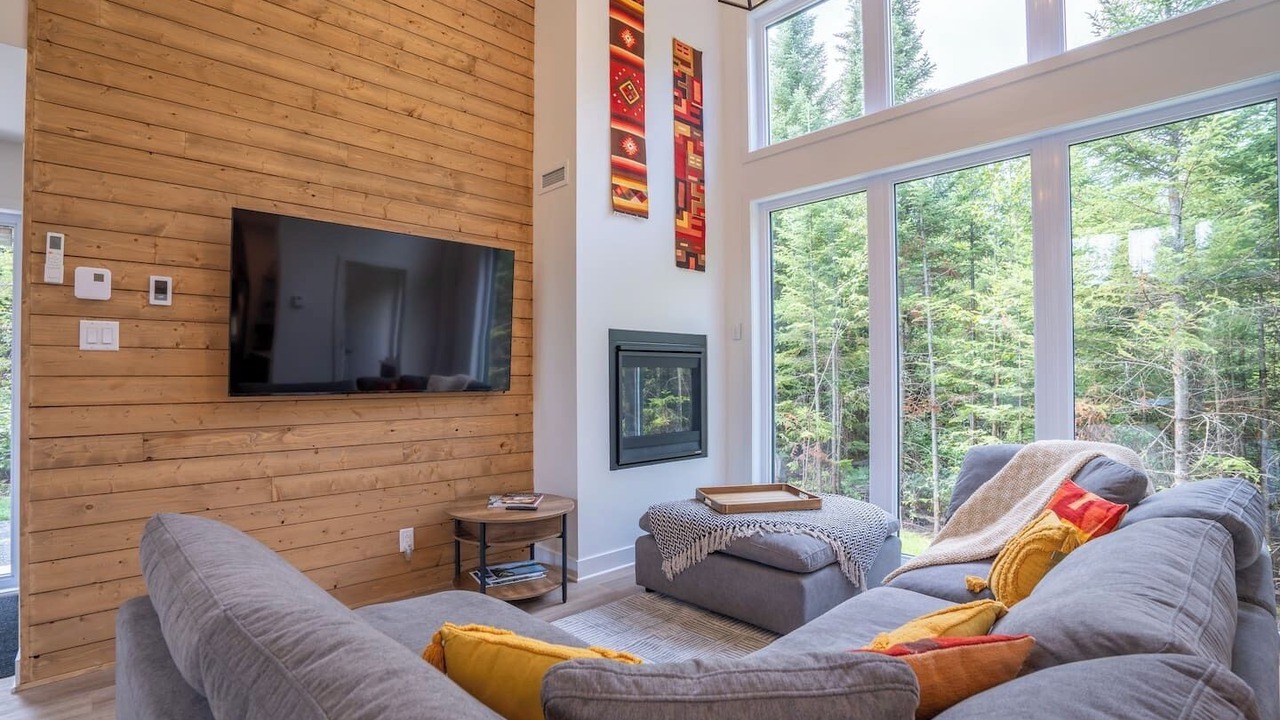 Photo of Livingroom in Lac-Swell