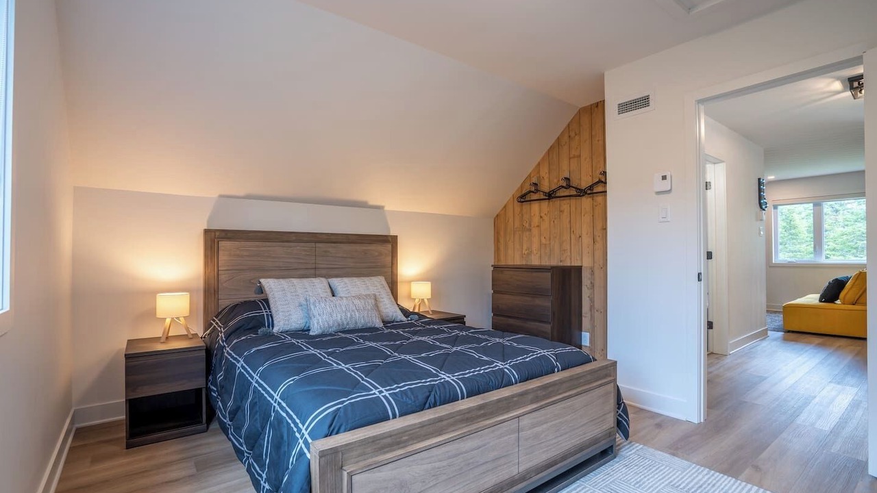 Photo of Bedroom in Lac-Swell