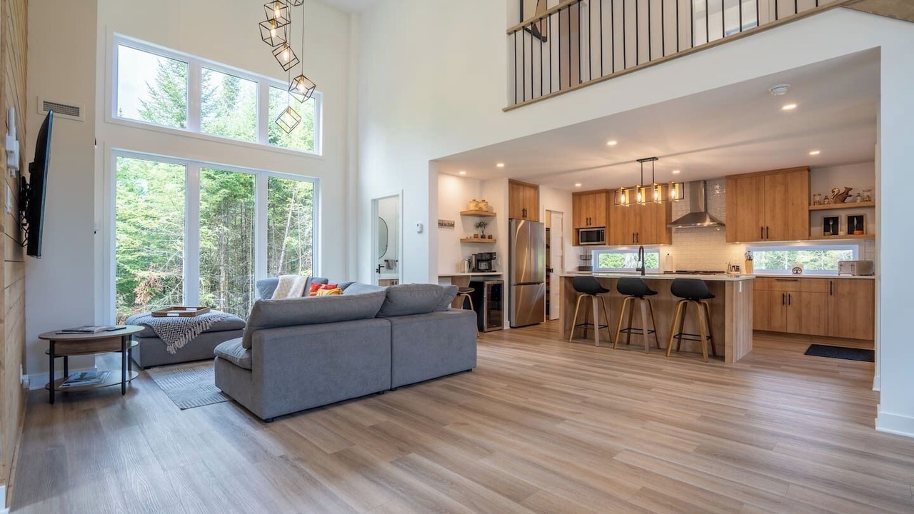 Photo of Livingroom in Lac-Swell