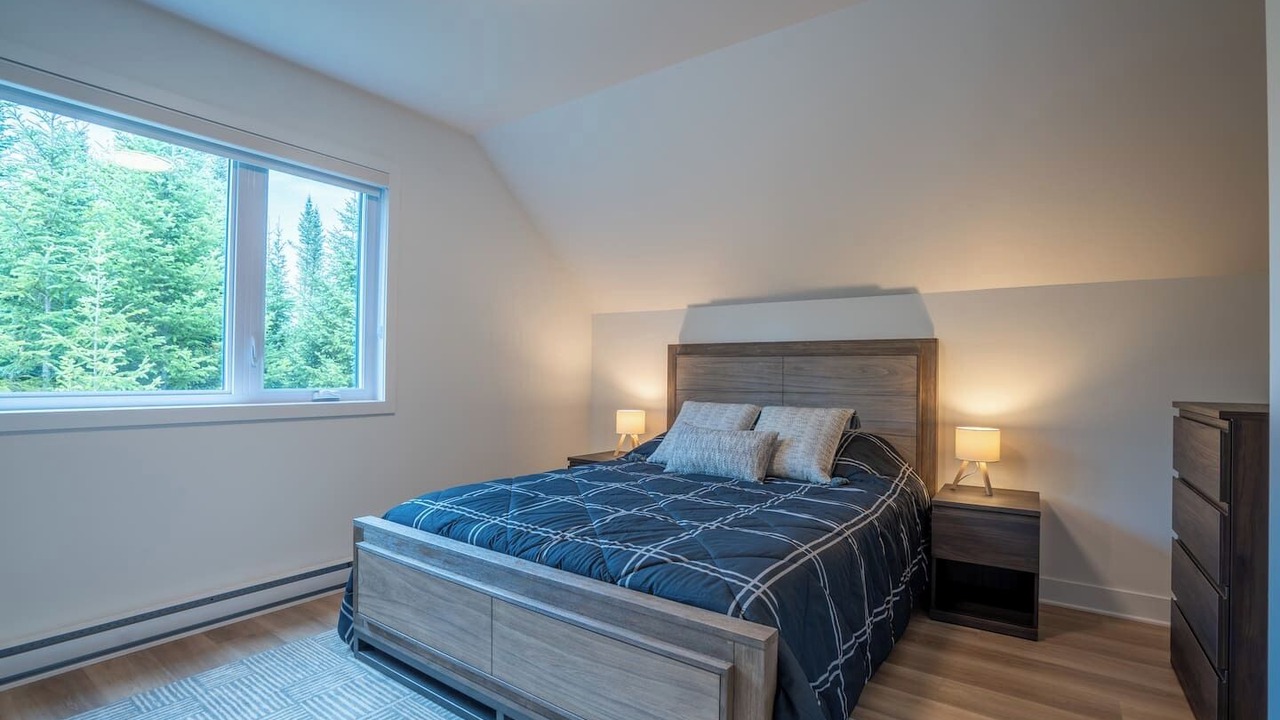 Photo of Bedroom in Lac-Swell