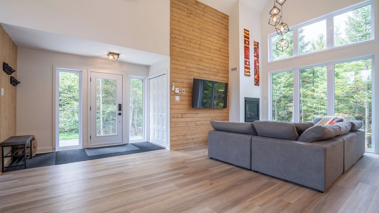 Photo of Livingroom in Lac-Swell