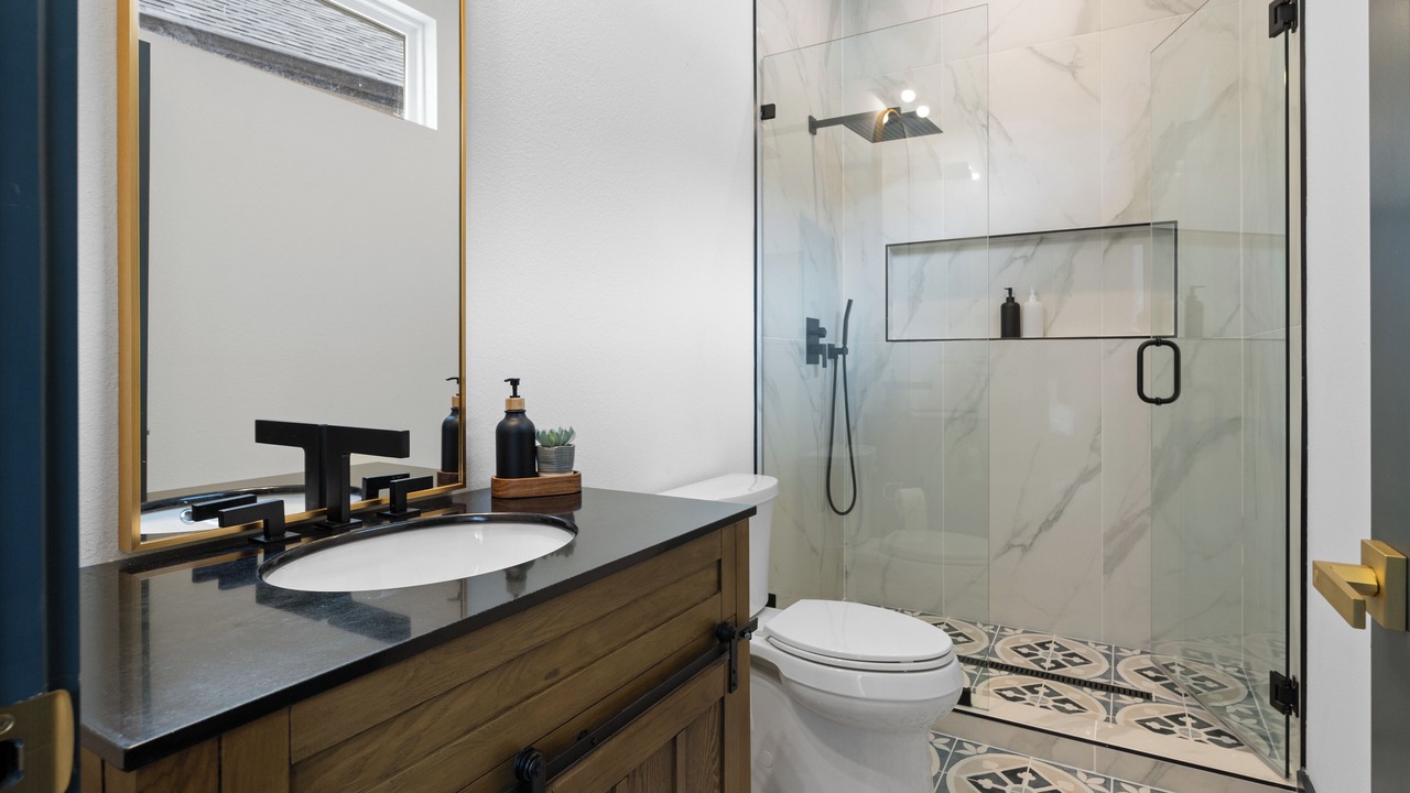 Photo of Bathroom in Tool