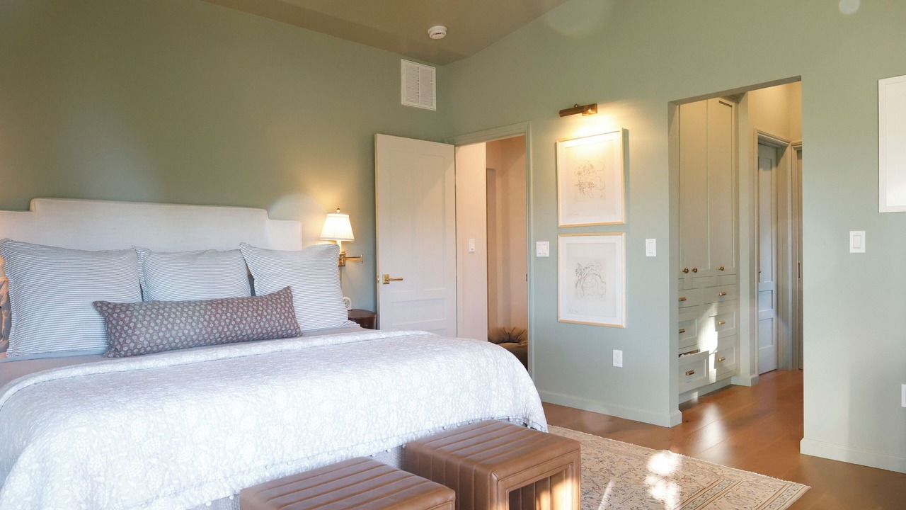 Photo of Bedroom in Kentfield