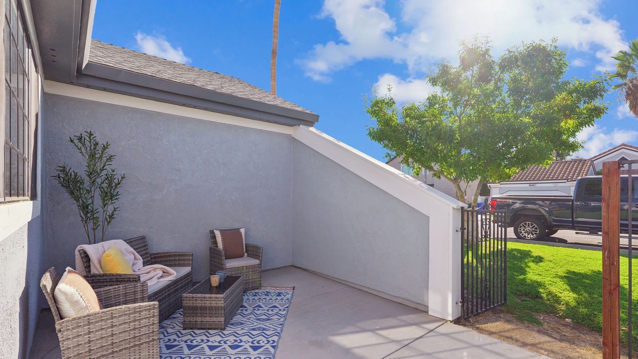 Photo of Patio Balcony in Discovery Bay