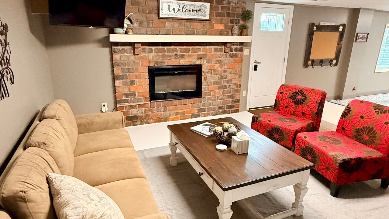 Photo of Livingroom in Lee's Summit
