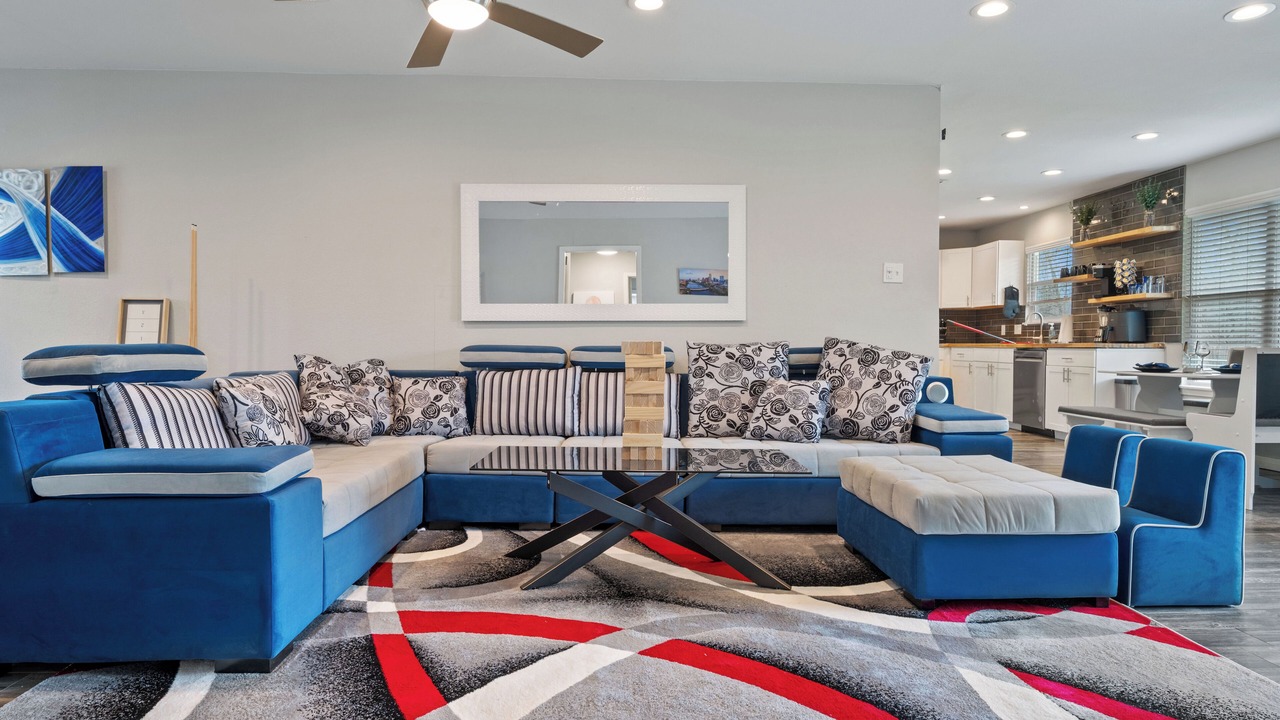 Photo of Livingroom in East MLK