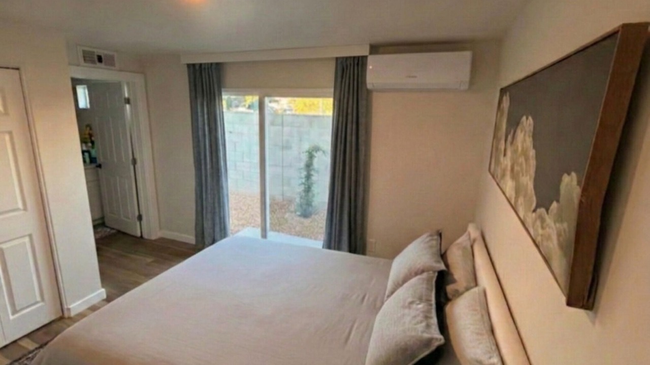 Photo of Bedroom in Blenman-Elm