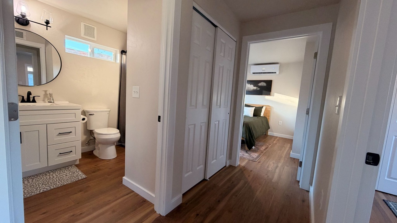 Photo of Bedroom in Blenman-Elm