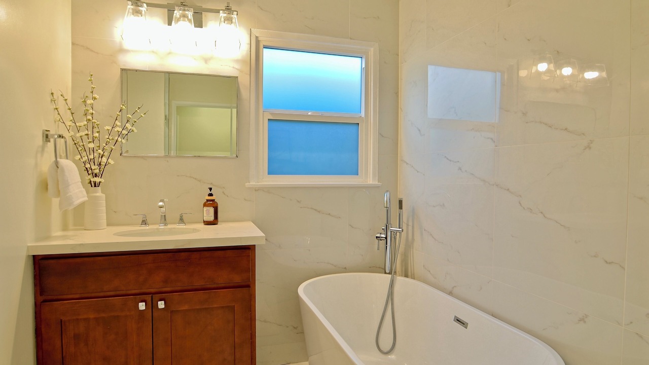 Photo of Bathroom in The Plaza