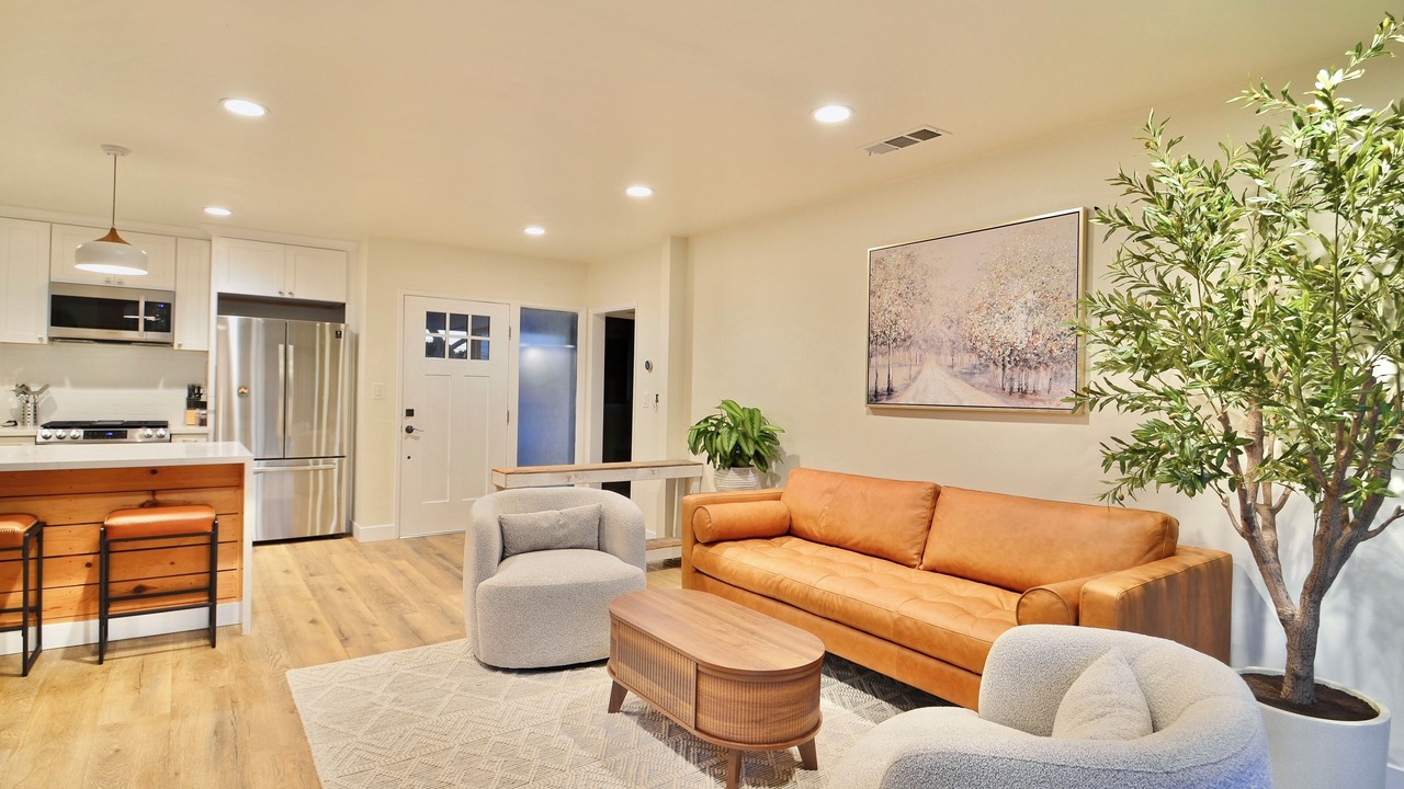 Photo of Livingroom in The Plaza