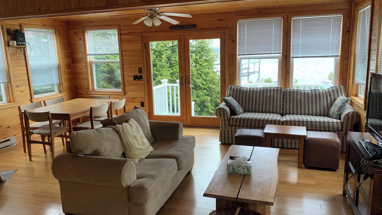Photo of Livingroom in Skaneateles