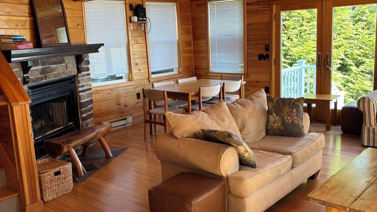 Photo of Livingroom in Skaneateles