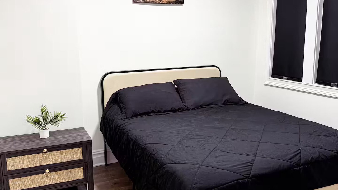Photo of Bedroom in Blue Island