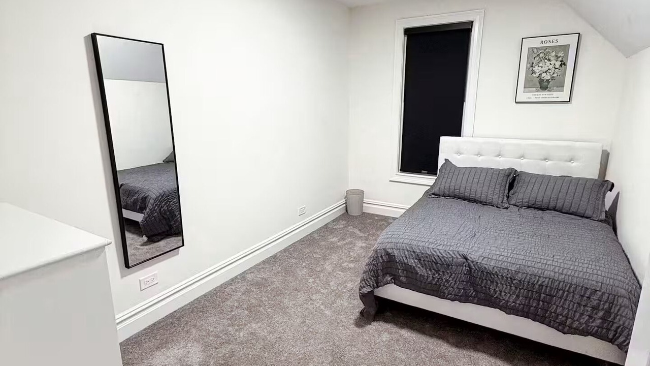 Photo of Bedroom in Blue Island