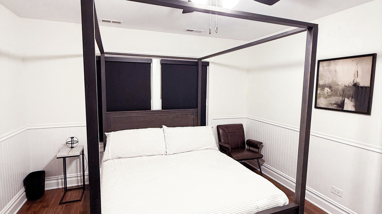 Photo of Bedroom in Blue Island