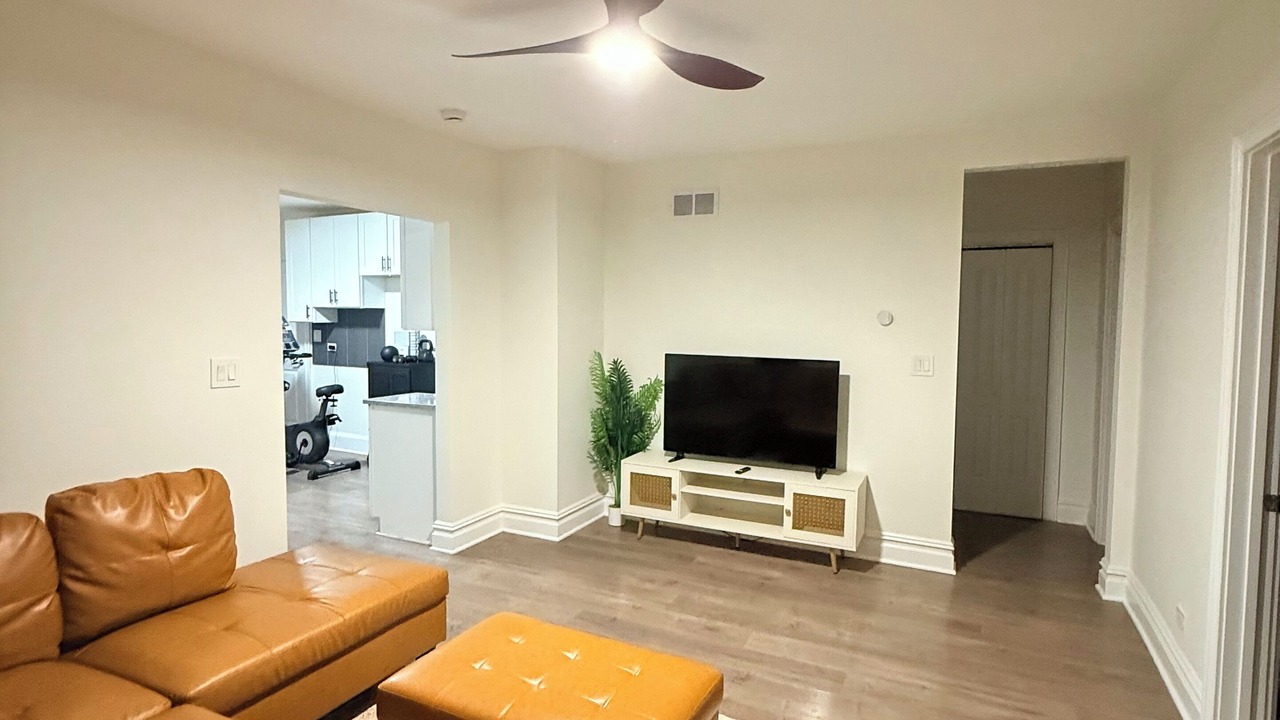 Photo of Livingroom in Blue Island