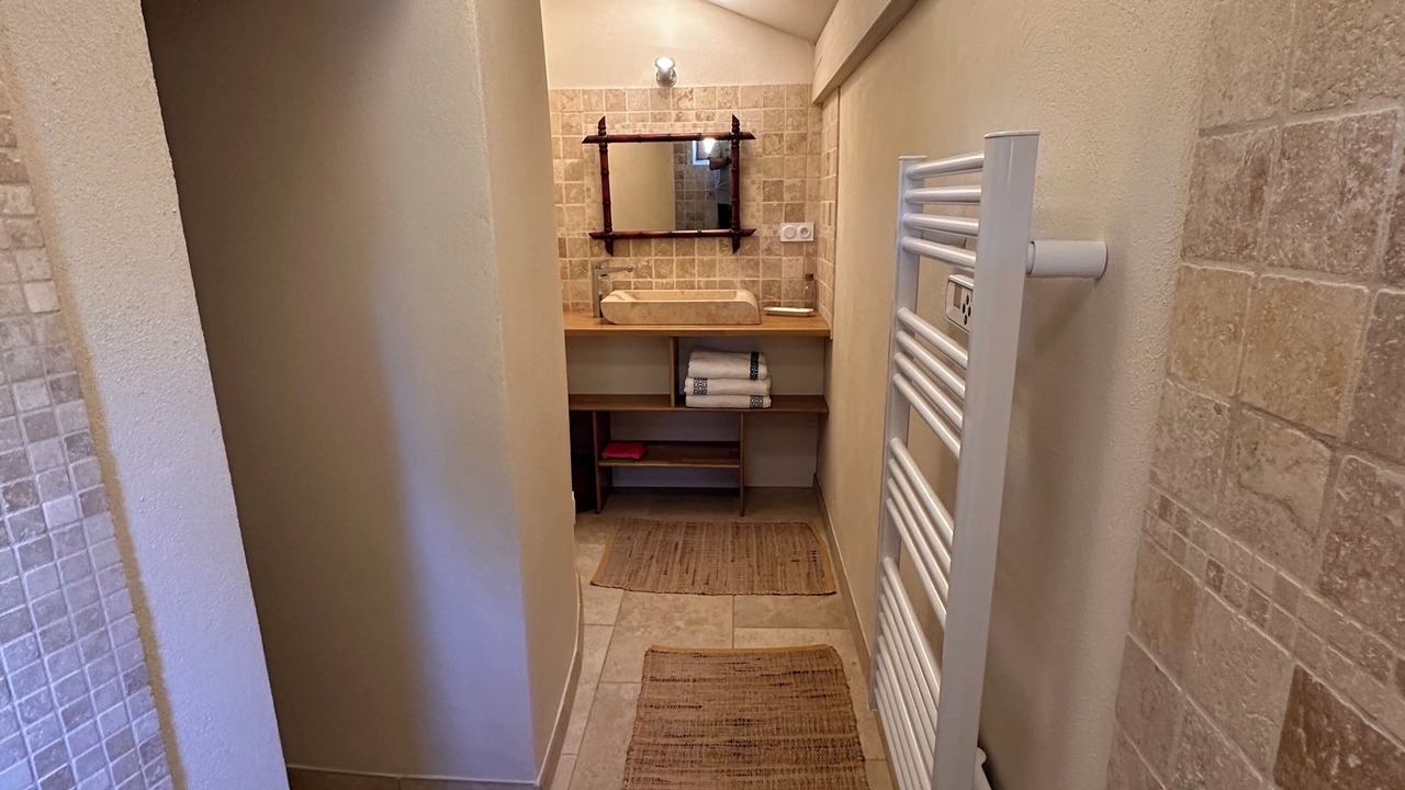 Photo of Bathroom in Reillanne