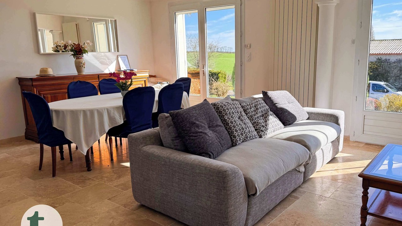 Photo of Livingroom in Treize-Vents
