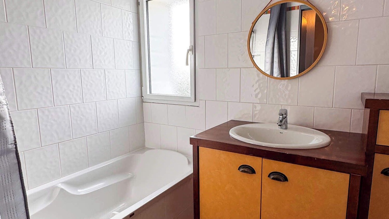 Photo of Bathroom in Saint-Paul-en-Pareds