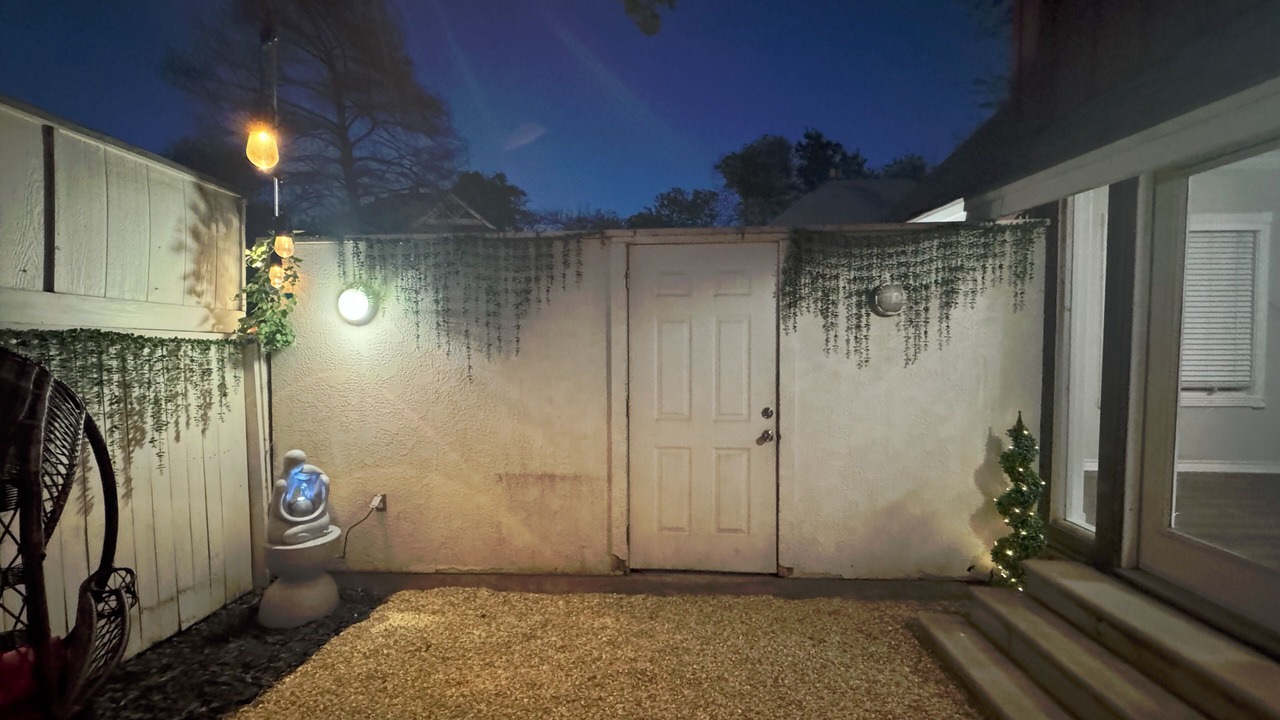 Photo of Outdoor in Oak Lawn