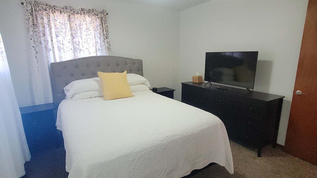 Photo of Bedroom in Garden City