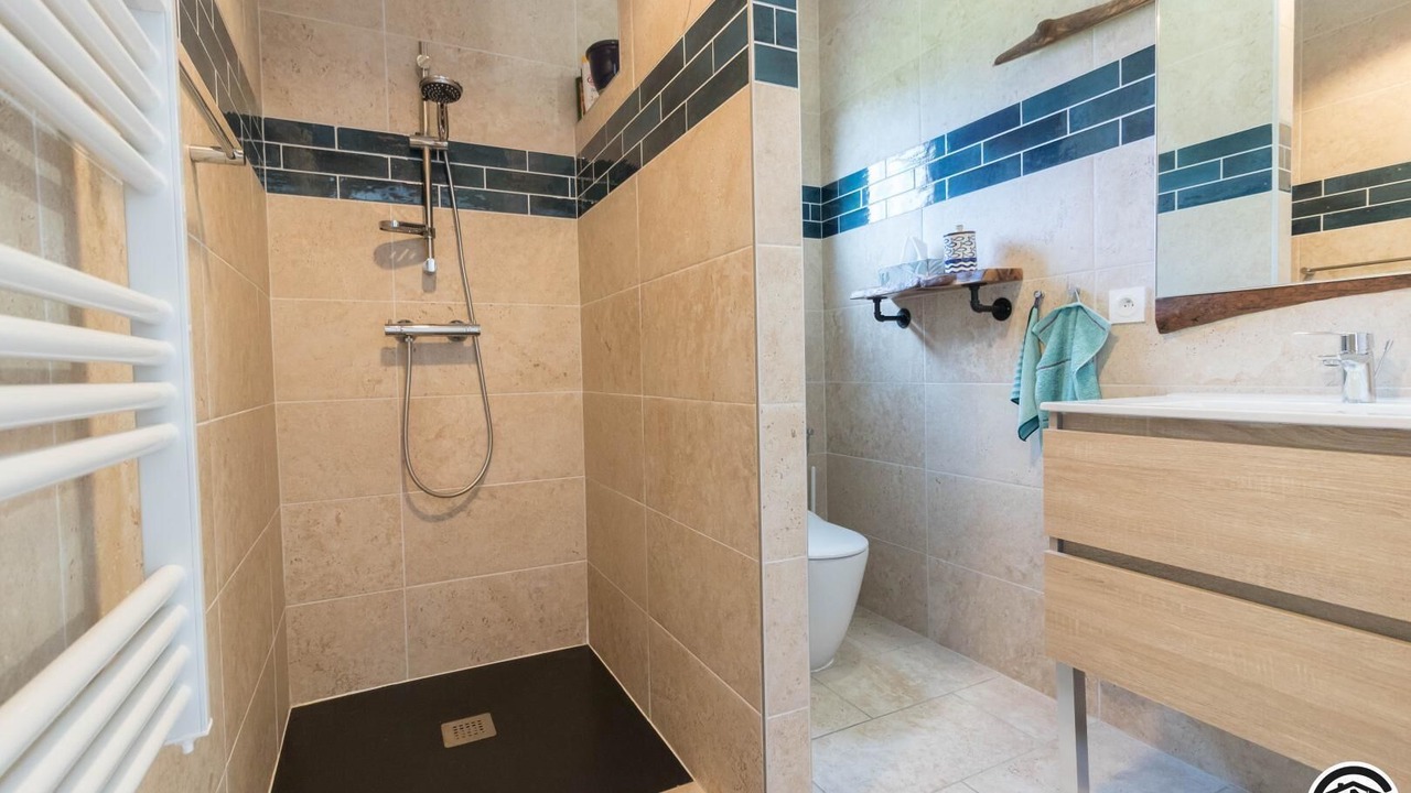 Photo of Bathroom in Ausseing
