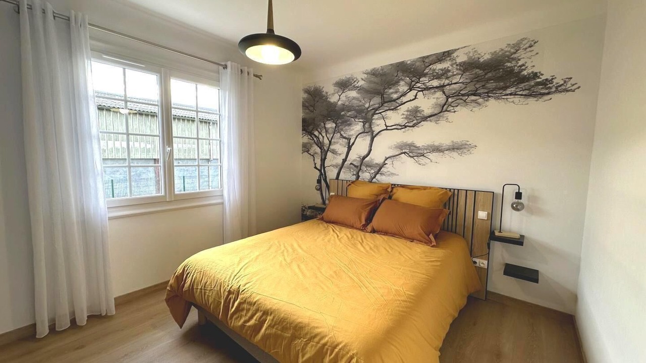 Photo of Bedroom in Garrey