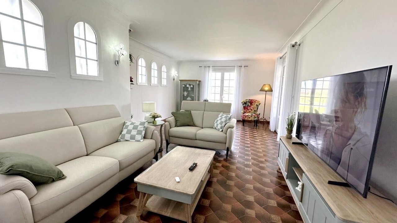 Photo of Livingroom in Garrey