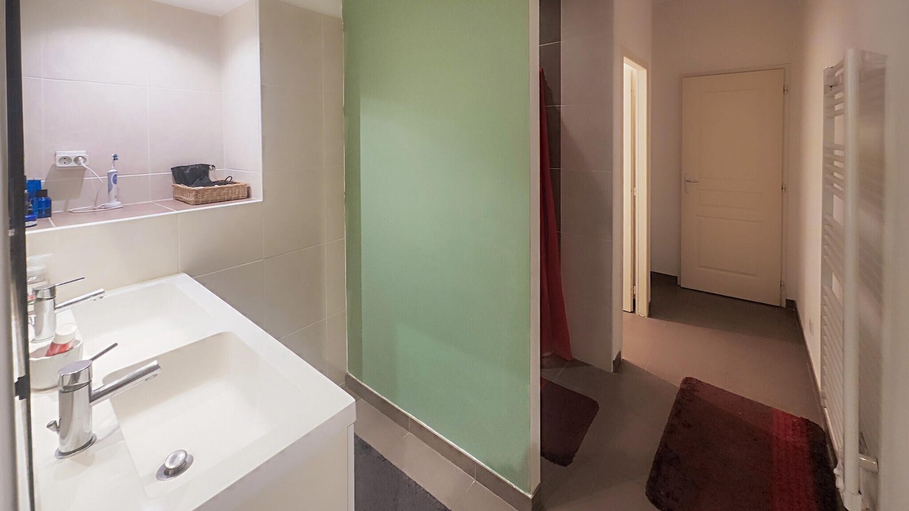 Photo of Bathroom in Causses-et-Veyran