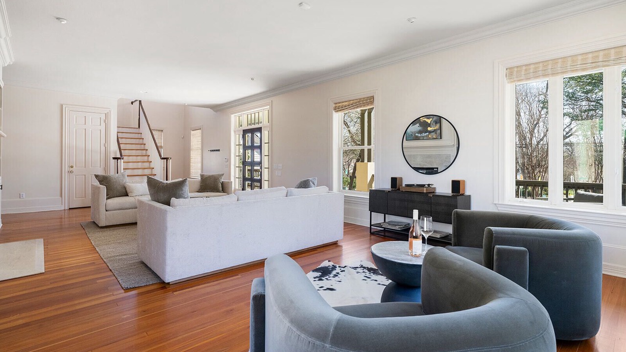 Photo of Livingroom in Austin