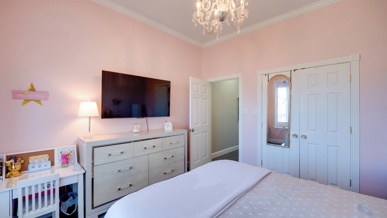 Photo of Bedroom in Cedar Hill
