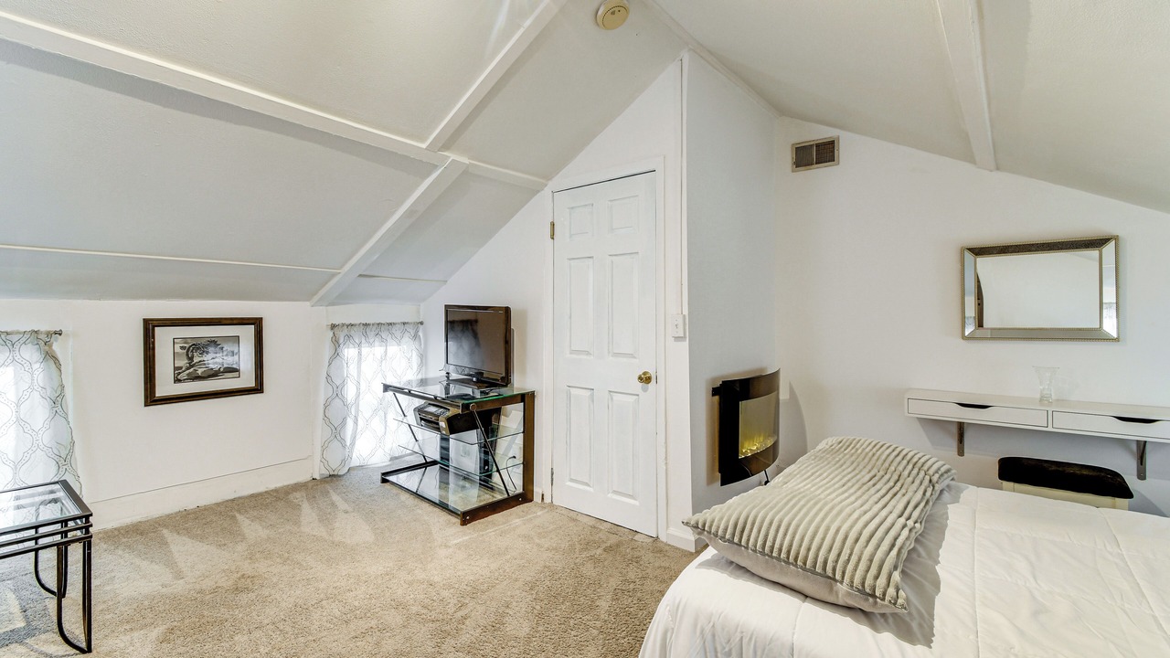 Photo of Bedroom in Corn Hill