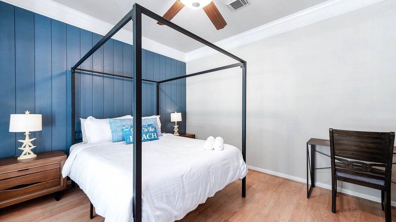 Photo of Bedroom in Pearland